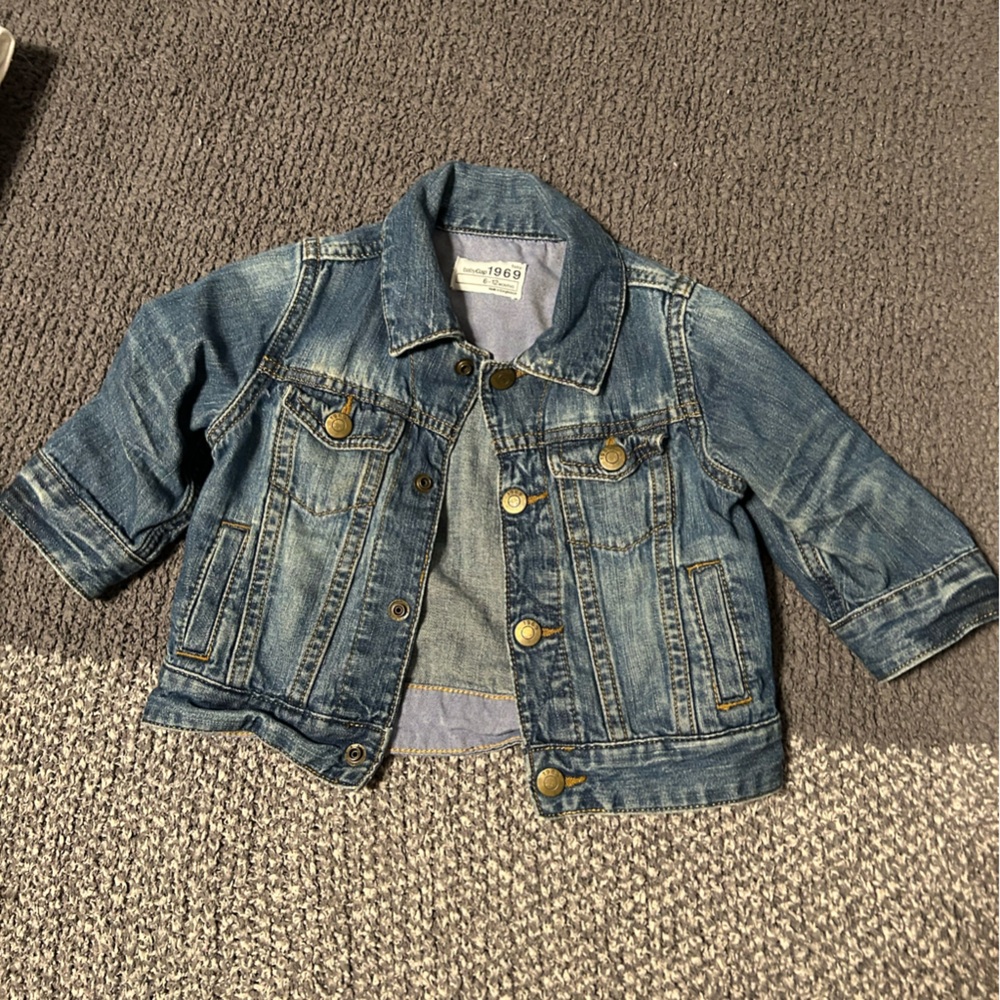 GAP Blue Jean Jacket Classic Denim Style